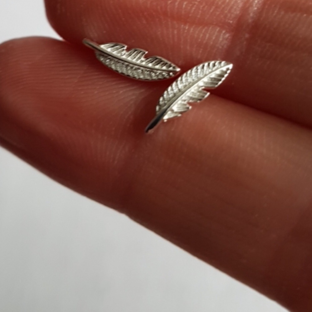 Sterling Silver 925 Feather  Stud Earrings - Picture 3 of 4